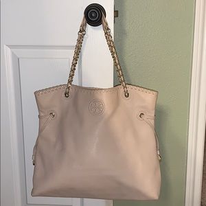 Beautiful authentic disc. Tory Burch handbag!